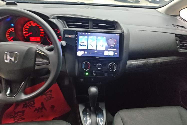 Used Honda Fit 2018 1.5L CVT Comfort Version Audio And AC Panel