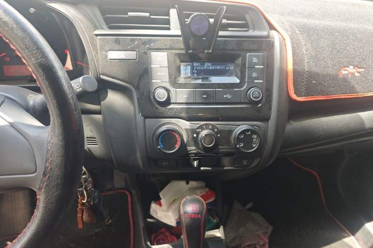 Used Honda Fit 2018 1.5L CVT Comfort Version Audio And AC Panel