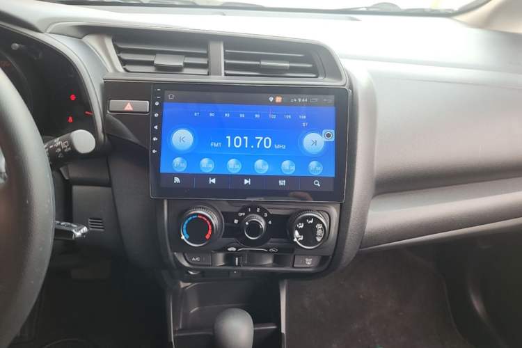 Used Honda Fit 2018 1.5L CVT Comfort Version Audio And AC Panel