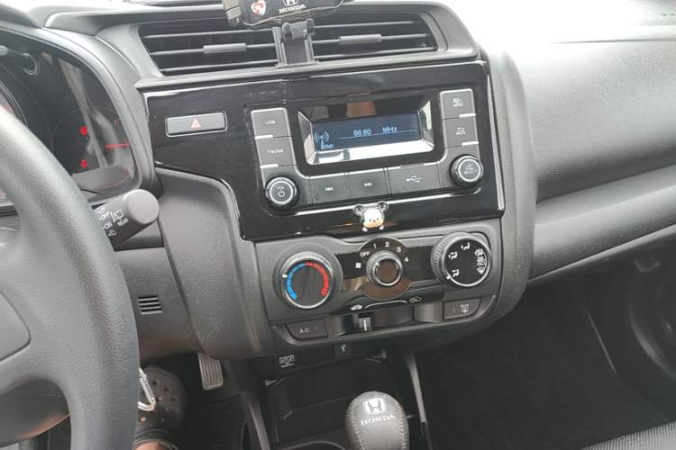 Used Honda Fit 2018 1.5L CVT Comfort Version Audio And AC Panel