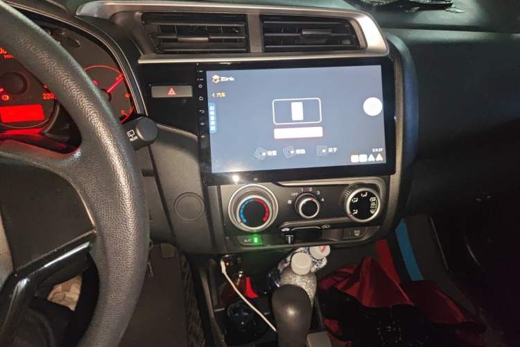 Used Honda Fit 2018 1.5L CVT Trendy Sports Edition Audio And AC Panel