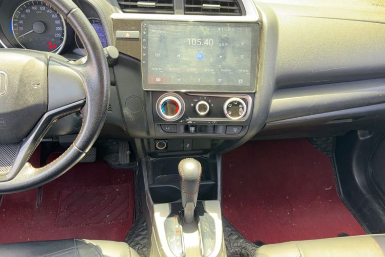 Used Honda Fit 2018 1.5L CVT Trendy Run+ Edition Audio And AC Panel