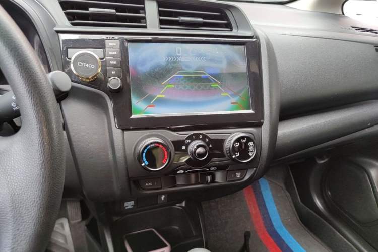 Used Honda Fit 2018 1.5L CVT Comfort Version Audio And AC Panel