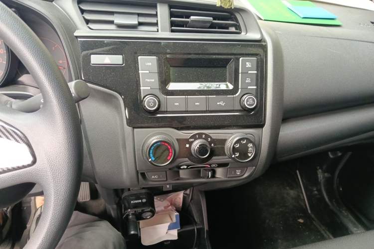 Used Honda Fit 2018 1.5L Manual Comfort Version Audio And AC Panel
