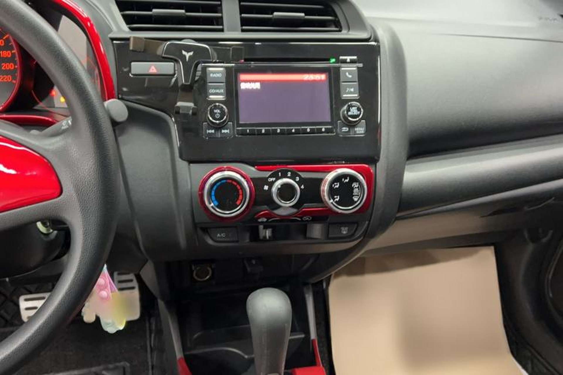 Used Honda Fit 2018 1.5L CVT Comfort Version Audio And AC Panel