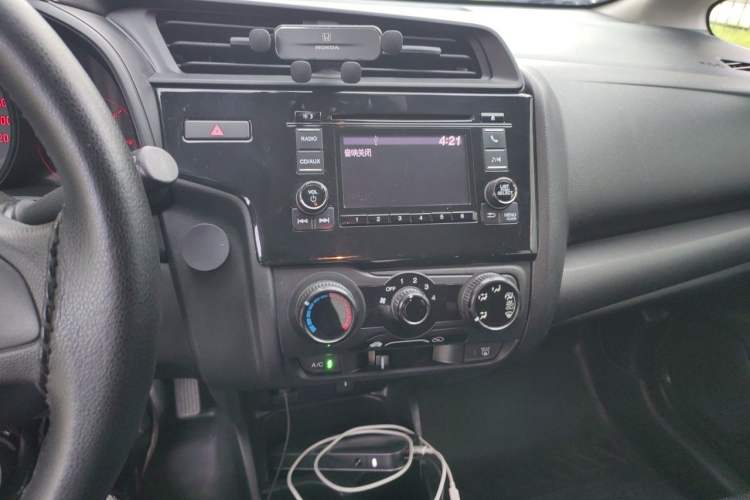 Used Honda Fit 2018 1.5L Manual Comfort Version Audio And AC Panel