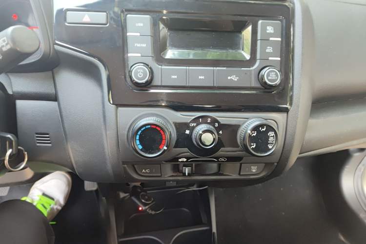 Used Honda Fit 2018 1.5L Manual Comfort Version Audio And AC Panel