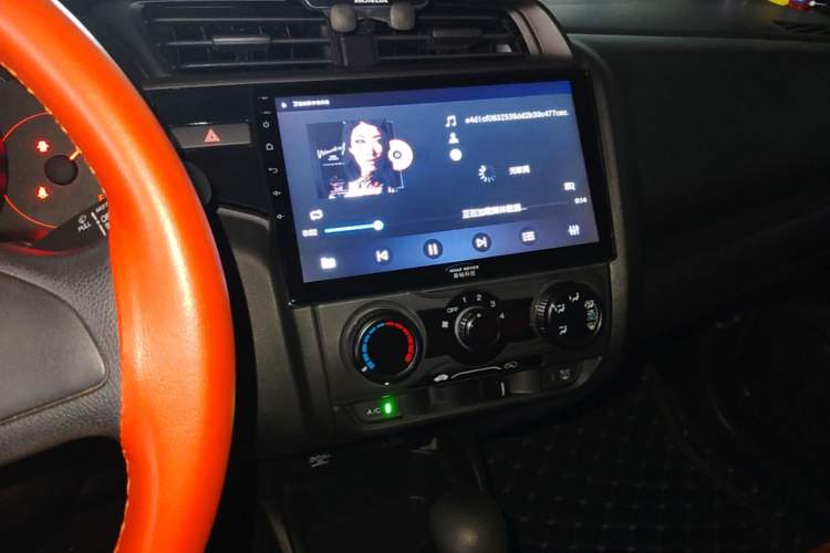 Used Honda Fit 2018 1.5L CVT Comfort Sunroof Version Audio And AC Panel