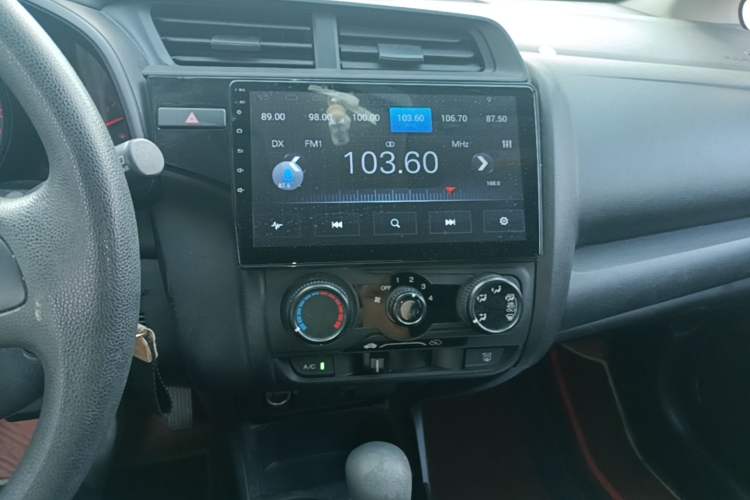 Used Honda Fit 2018 1.5L CVT Comfort Version Audio And AC Panel