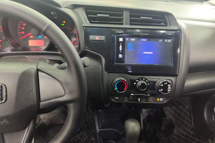 Used Honda Fit 2018 1.5L CVT Comfort Version Audio And AC Panel