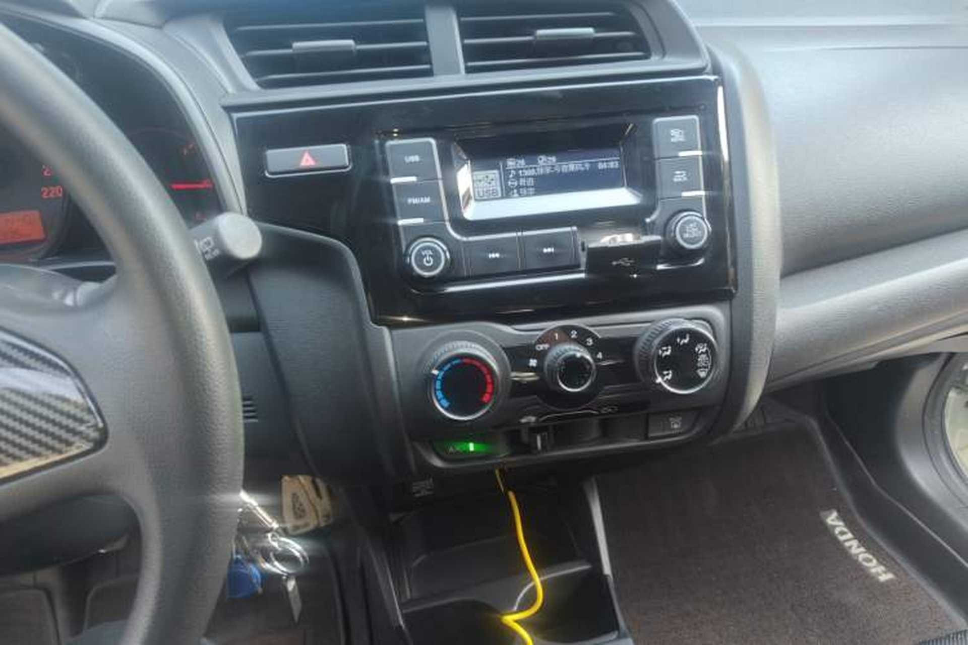 Used Honda Fit 2018 1.5L Manual Comfort Version Audio And AC Panel