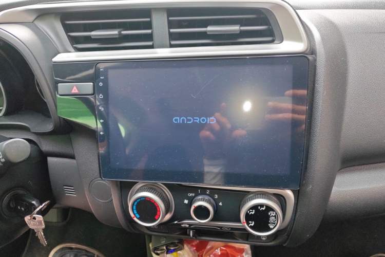 Used Honda Fit 2018 1.5L CVT Trendy Run+ Edition Audio And AC Panel