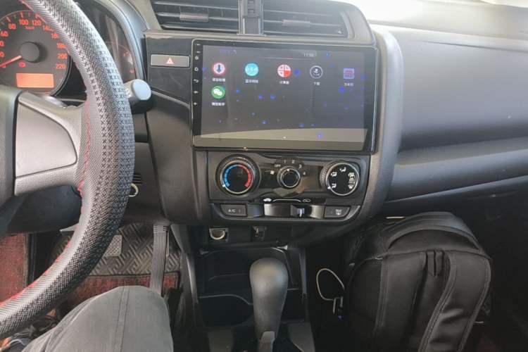 Used Honda Fit 2018 1.5L CVT Comfort Sunroof Version Audio And AC Panel