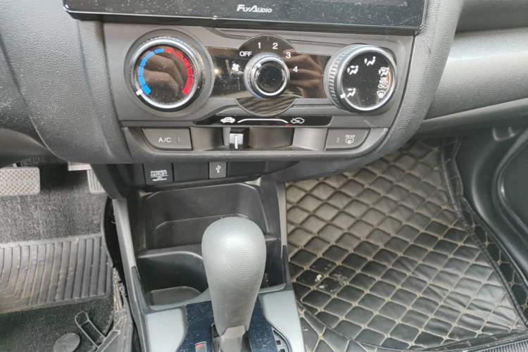 Used Honda Fit 2018 1.5L CVT Comfort Version Audio And AC Panel