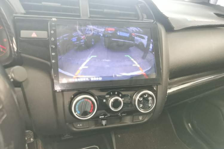 Used Honda Fit 2018 1.5L CVT Comfort Sunroof Version Audio And AC Panel