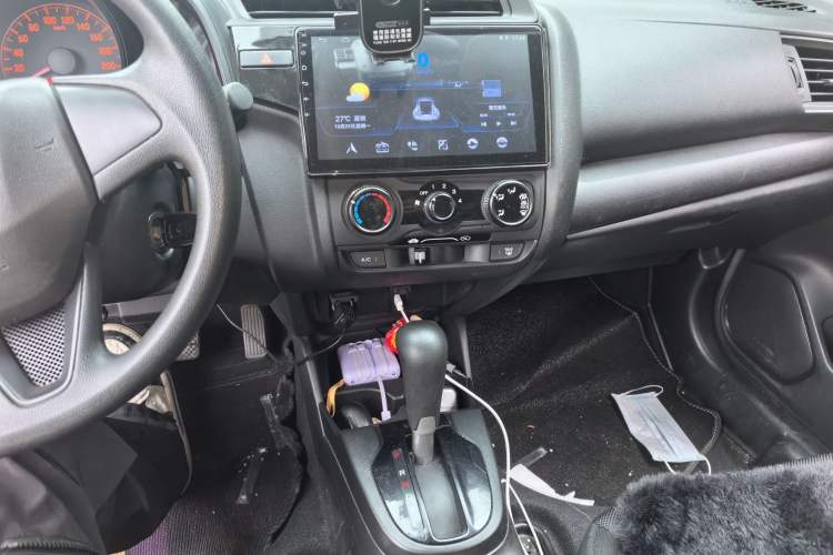 Used Honda Fit 2018 1.5L CVT Comfort Version Audio And AC Panel