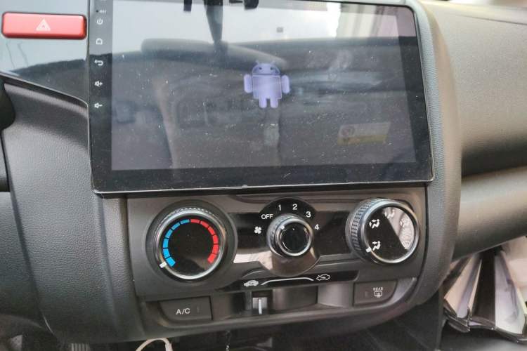 Used Honda Fit 2018 1.5L CVT Comfort Sunroof Version Audio And AC Panel
