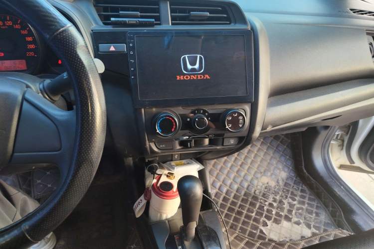 Used Honda Fit 2018 1.5L CVT Comfort Version Audio And AC Panel
