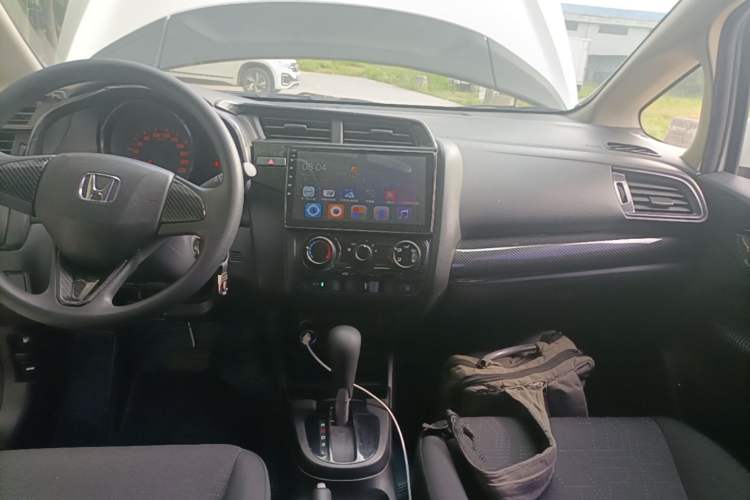 Used Honda Fit 2018 1.5L CVT Comfort Sunroof Version Audio And AC Panel
