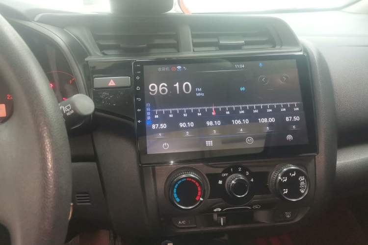 Used Honda Fit 2018 1.5L CVT Comfort Sunroof Version Audio And AC Panel