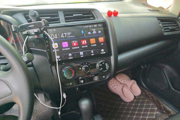 Used Honda Fit 2018 1.5L CVT Comfort Sunroof Version Audio And AC Panel