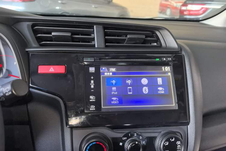 Used Honda Fit 2018 1.5L CVT Comfort Version Audio And AC Panel