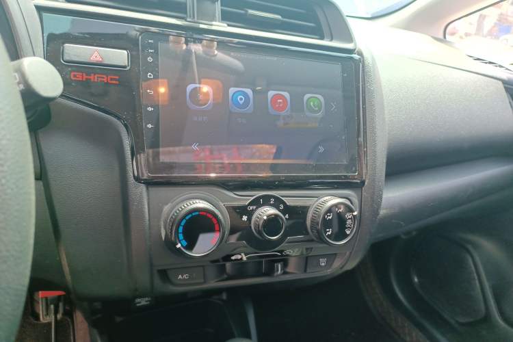 Used Honda Fit 2018 1.5L CVT Comfort Sunroof Version Audio And AC Panel