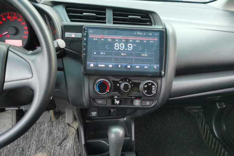 Used Honda Fit 2018 1.5L CVT Comfort Version Audio And AC Panel