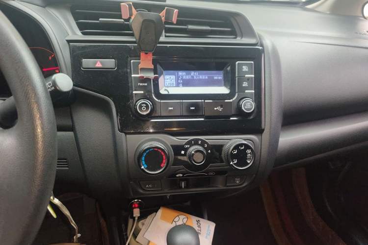 Used Honda Fit 2018 1.5L CVT Comfort Version Audio And AC Panel