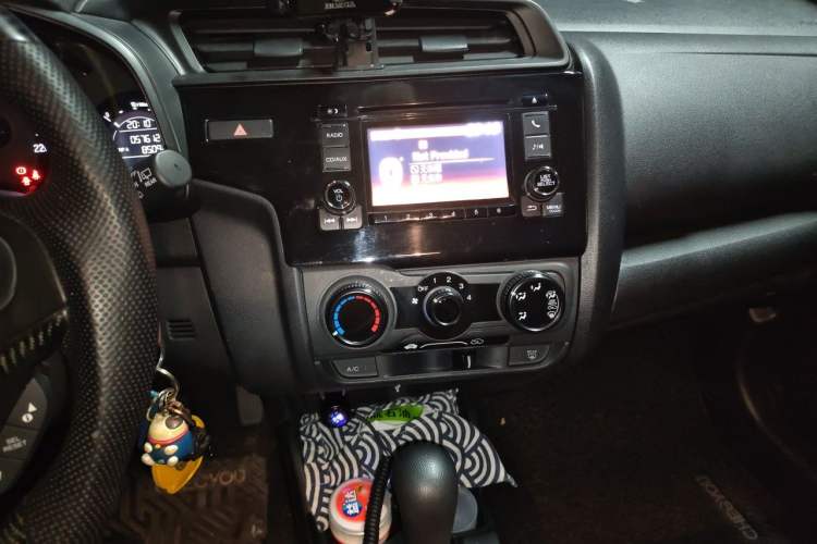 Used Honda Fit 2018 1.5L CVT Comfort Version Audio And AC Panel
