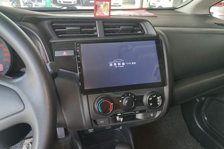 Used Honda Fit 2018 1.5L CVT Comfort Version Audio And AC Panel
