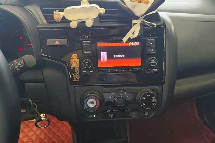 Used Honda Fit 2018 1.5L CVT Comfort Version Audio And AC Panel
