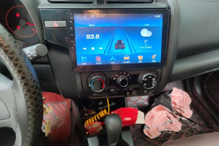 Used Honda Fit 2018 1.5L CVT Comfort Sunroof Version Audio And AC Panel