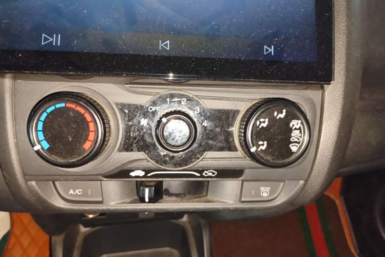 Used Honda Fit 2018 1.5L CVT Comfort Version Audio And AC Panel