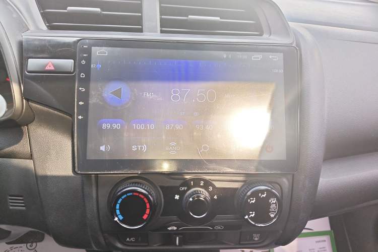 Used Honda Fit 2018 1.5L CVT Comfort Sunroof Version Audio And AC Panel