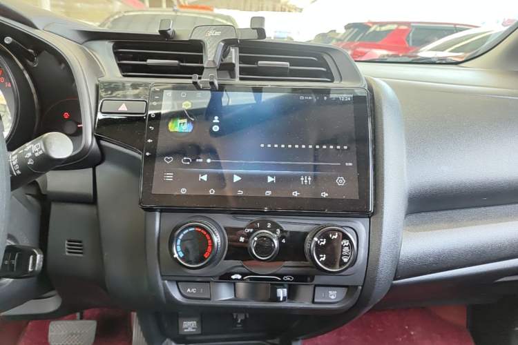 Used Honda Fit 2018 1.5L CVT Comfort Version Audio And AC Panel