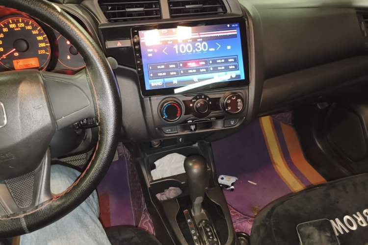 Used Honda Fit 2018 1.5L CVT Comfort Sunroof Version Audio And AC Panel