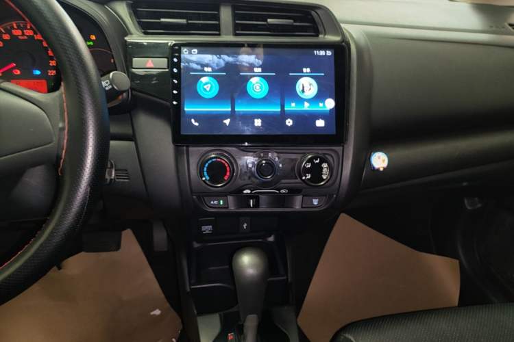 Used Honda Fit 2018 1.5L CVT Comfort Version Audio And AC Panel