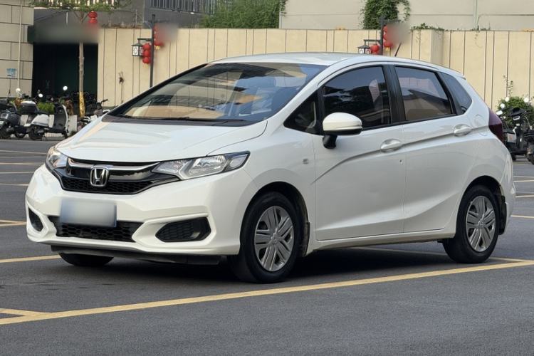 Used Honda Fit 2018 1.5L CVT Comfort Version Guazi used car, China used car export, Used car for sale, Used cars, Cheapest cars for sale