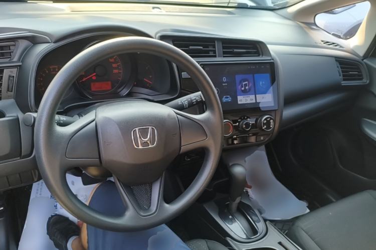 Used Honda Fit 2018 1.5L CVT Comfort Version Center Console