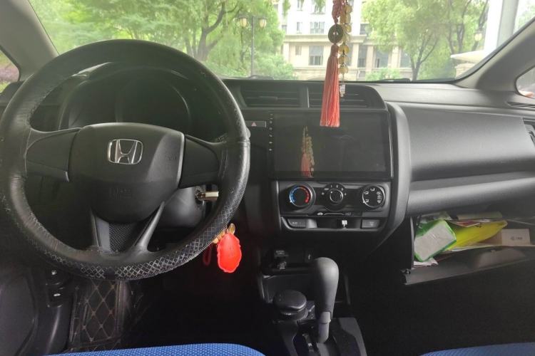 Used Honda Fit 2018 1.5L CVT Comfort Version Center Console