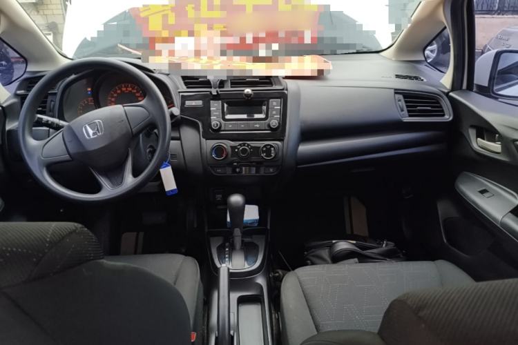 Used Honda Fit 2018 1.5L CVT Comfort Version Center Console