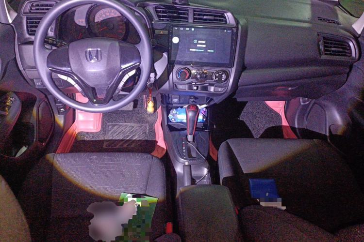 Used Honda Fit 2018 1.5L CVT Comfort Sunroof Version Center Console