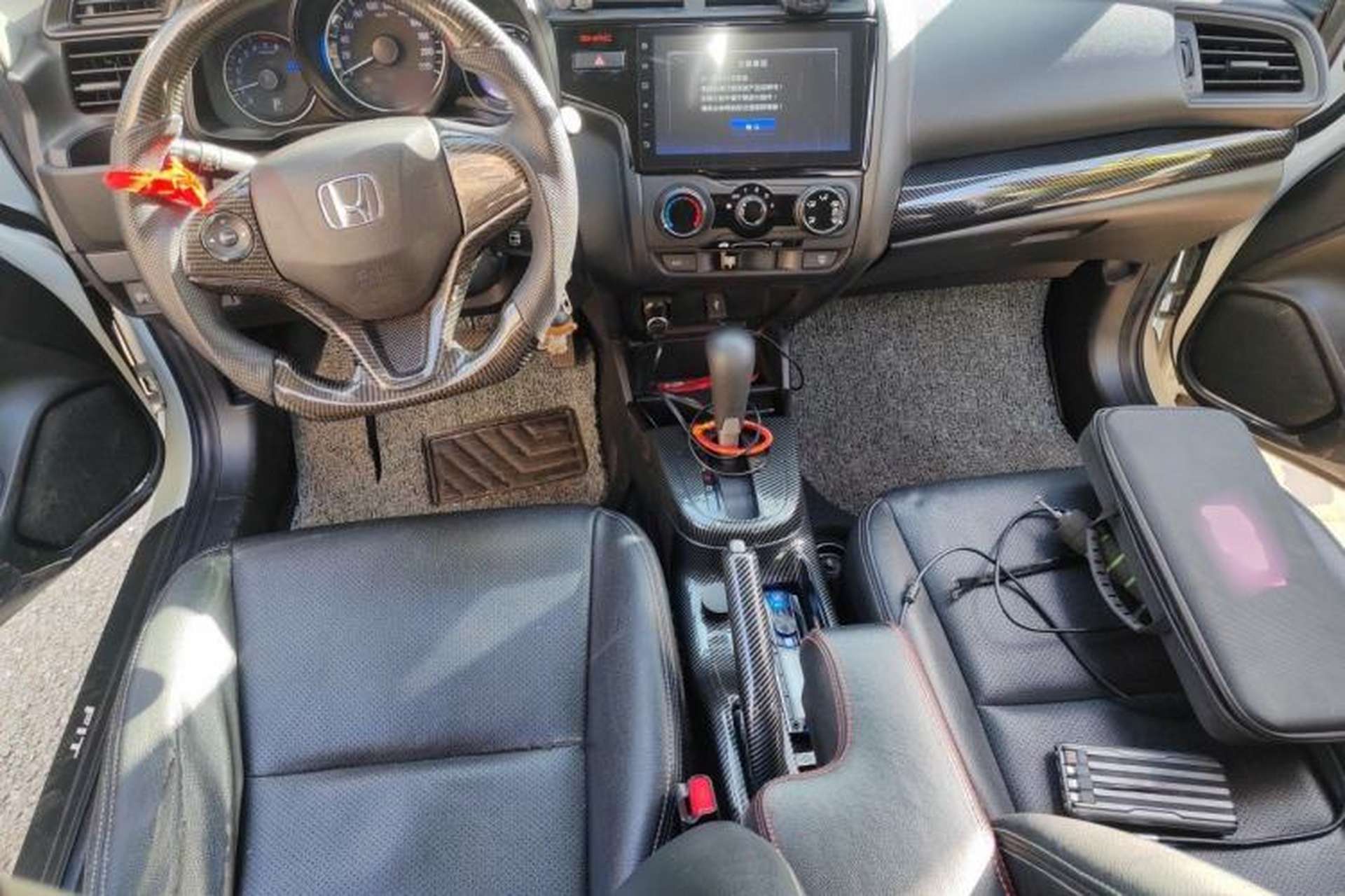 Used Honda Fit 2018 1.5L CVT Comfort Version Center Console