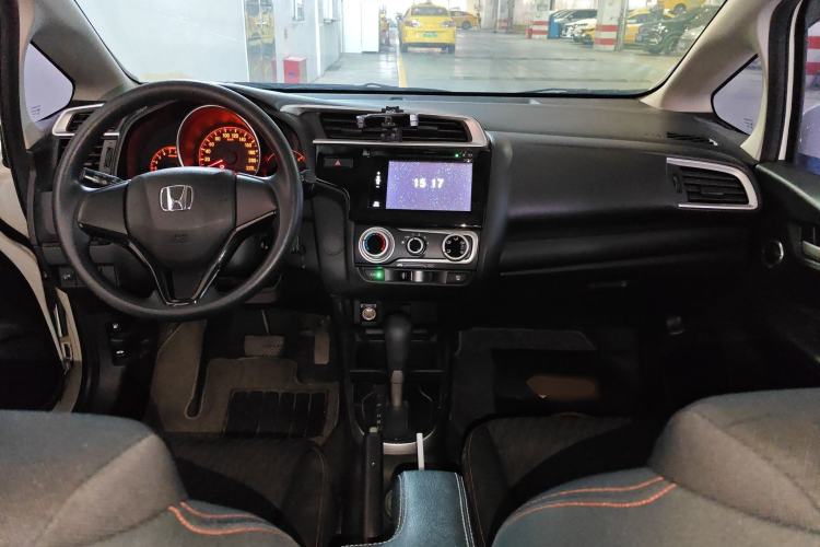 Used Honda Fit 2018 1.5L CVT Trendy Sports Edition Center Console