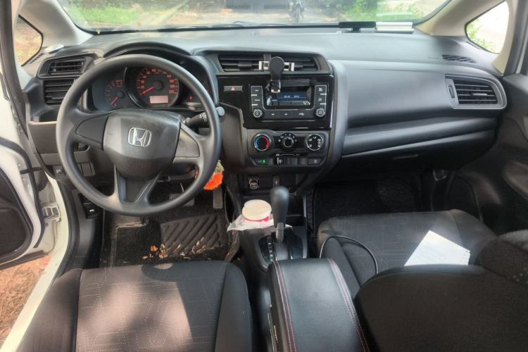 Used Honda Fit 2018 1.5L CVT Comfort Version Center Console