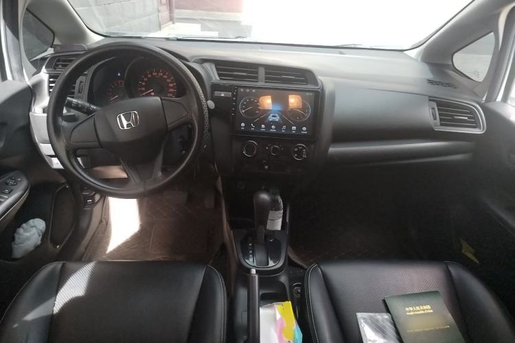 Used Honda Fit 2018 1.5L CVT Comfort Sunroof Version Center Console