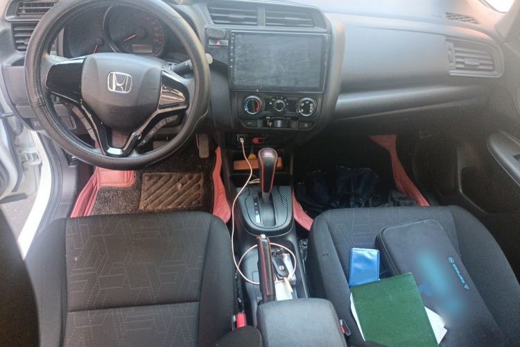 Used Honda Fit 2018 1.5L CVT Comfort Sunroof Version Center Console