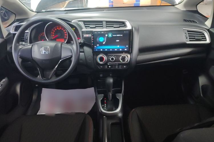 Used Honda Fit 2018 1.5L CVT Trendy Sports Edition Center Console
