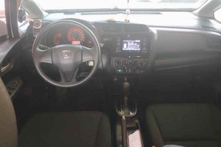 Used Honda Fit 2018 1.5L CVT Comfort Version Center Console